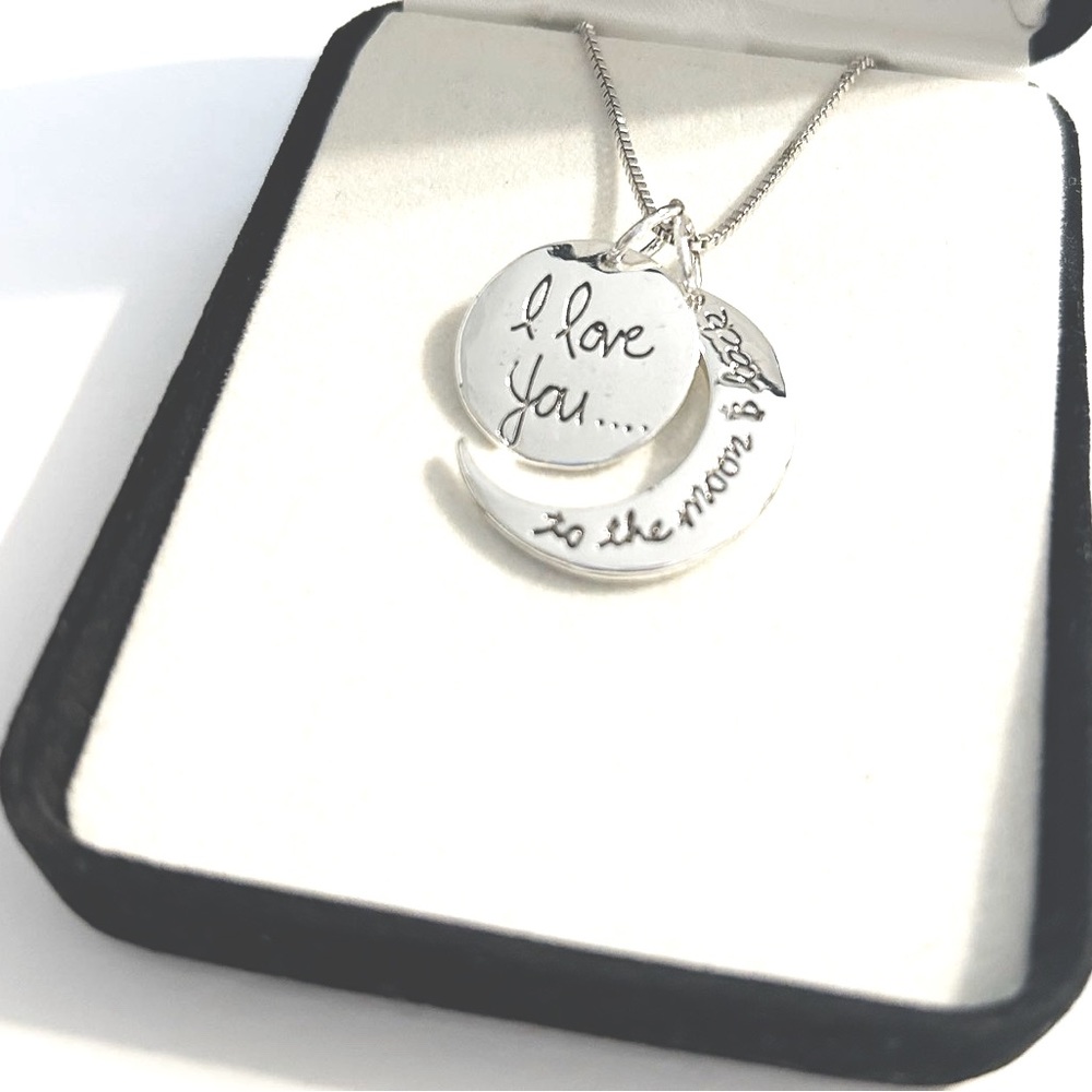 Women’s necklace “I love you to the moon and back”